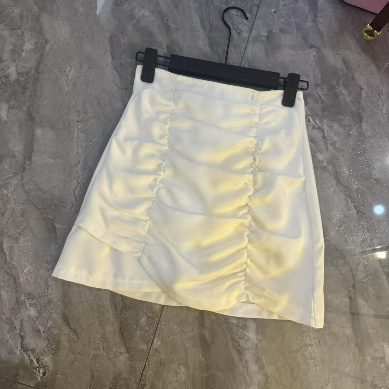 气质简约褶皱短裙女夏季新款显瘦百搭