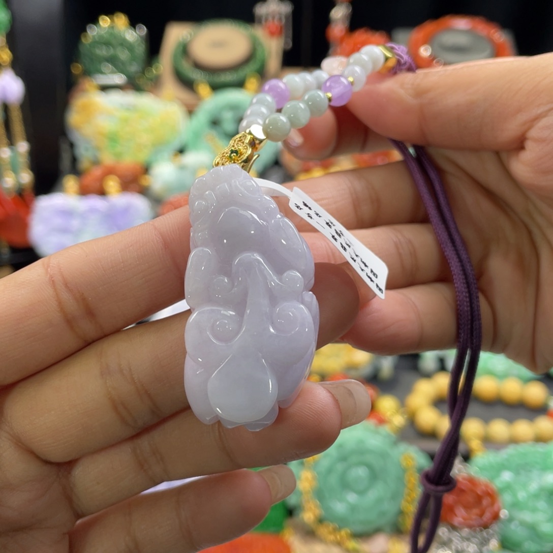 翡翠颈饰未镶嵌代编织