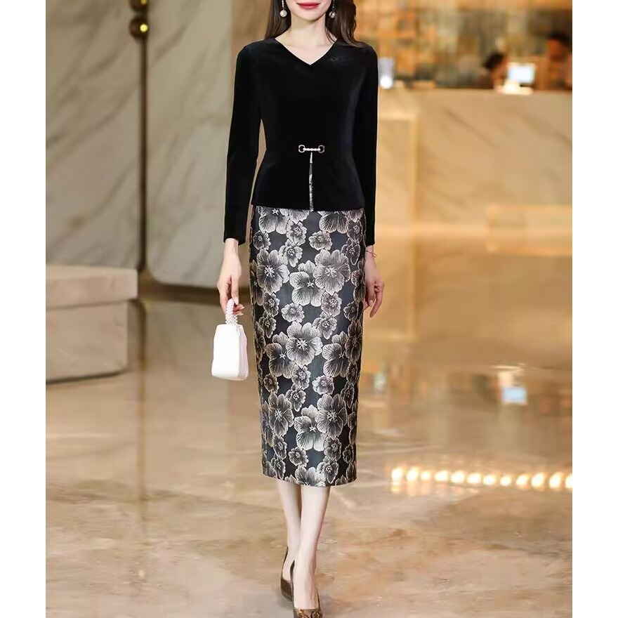 连衣裙轻奢高级感2025初秋新款高端修身拼接假两件裙子6023#