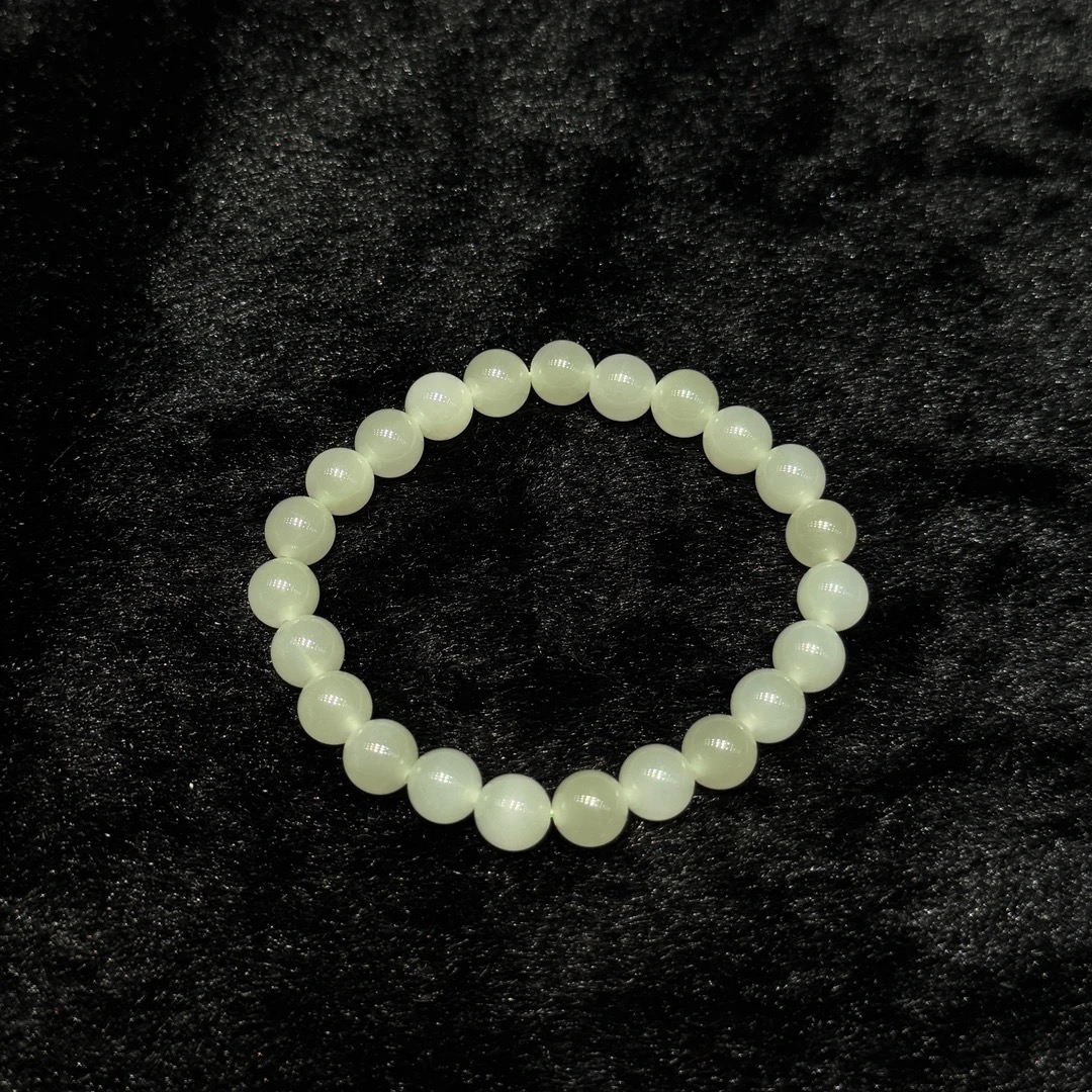 ZBG1001晴水色和田玉手串（天然珠宝多样性发其一）