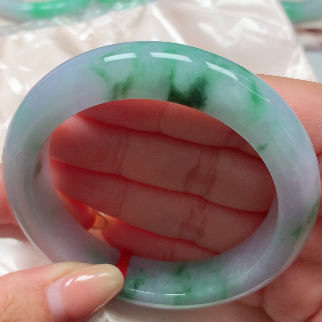 翡翠未镶嵌手镯40紫底飘花 厚装