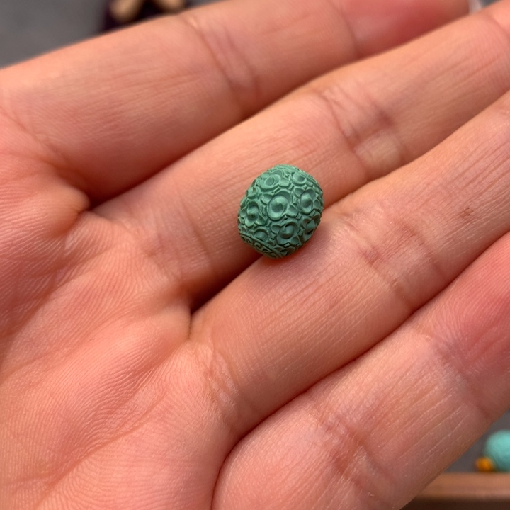 绿松石颈饰未镶嵌