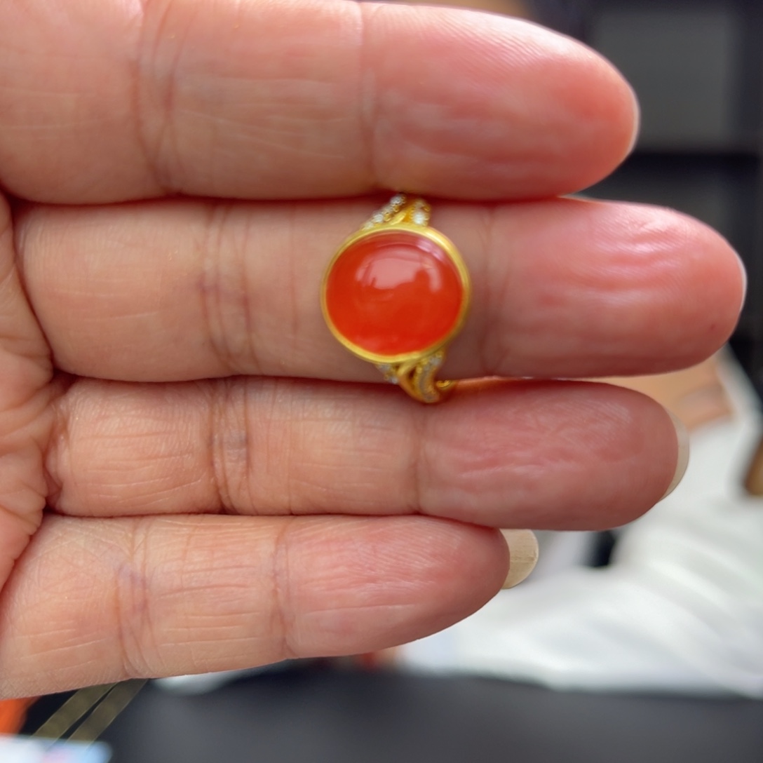 南红玛瑙戒指冷水河合金