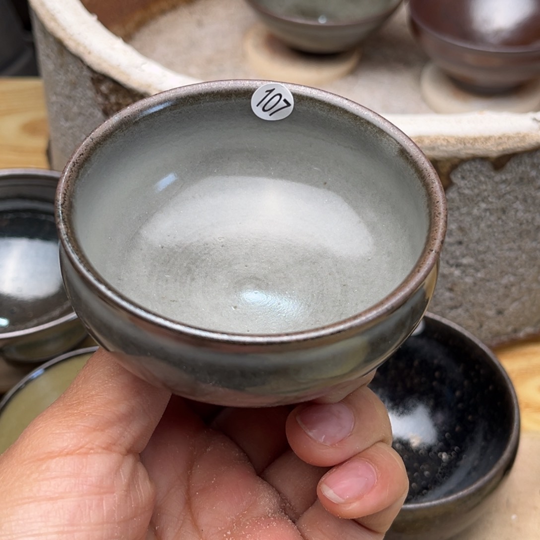 茶盏义兴龙窑坚持真柴烧