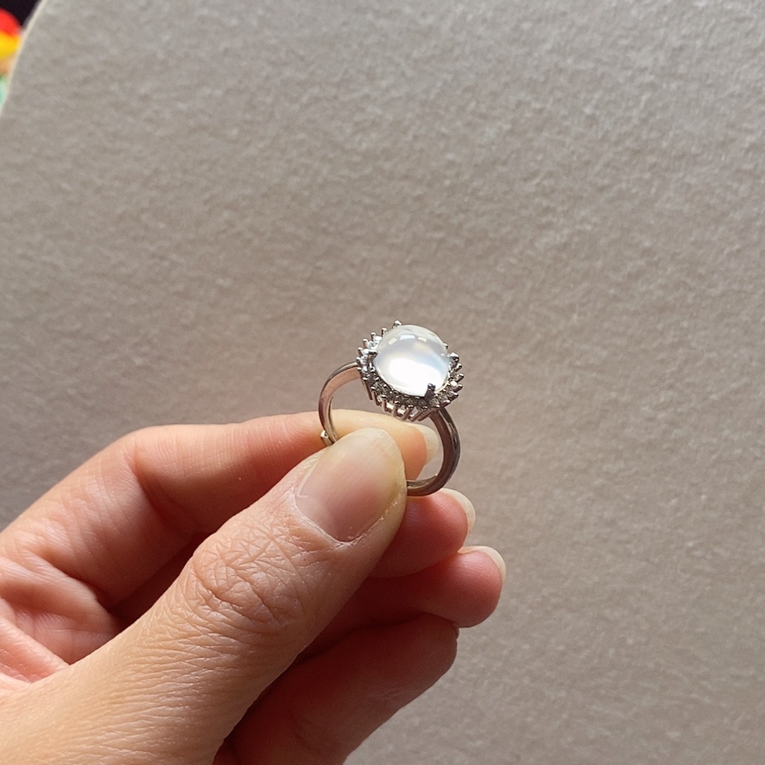 石英质玉戒指未镶嵌