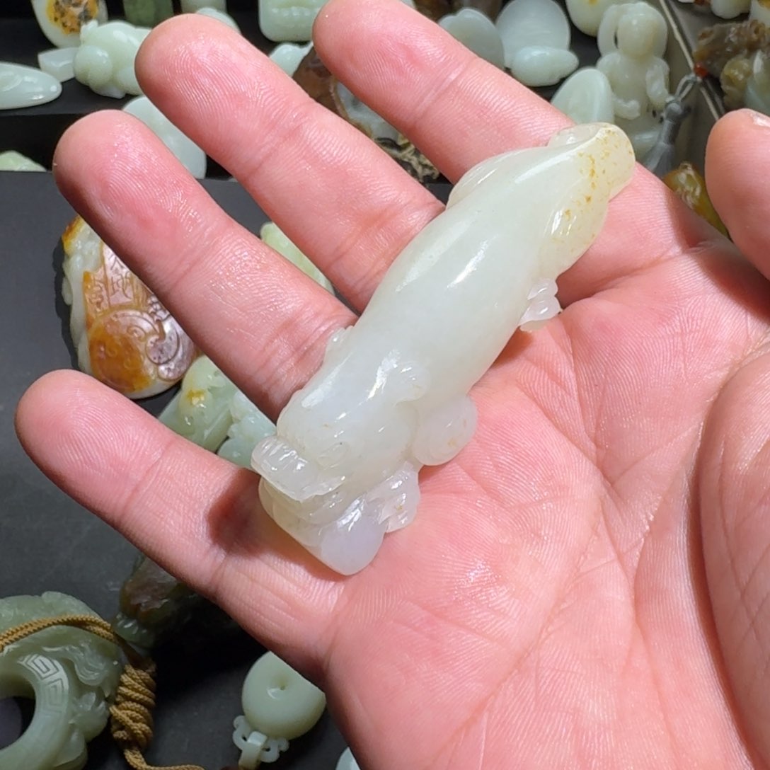 和田玉颈饰未镶嵌