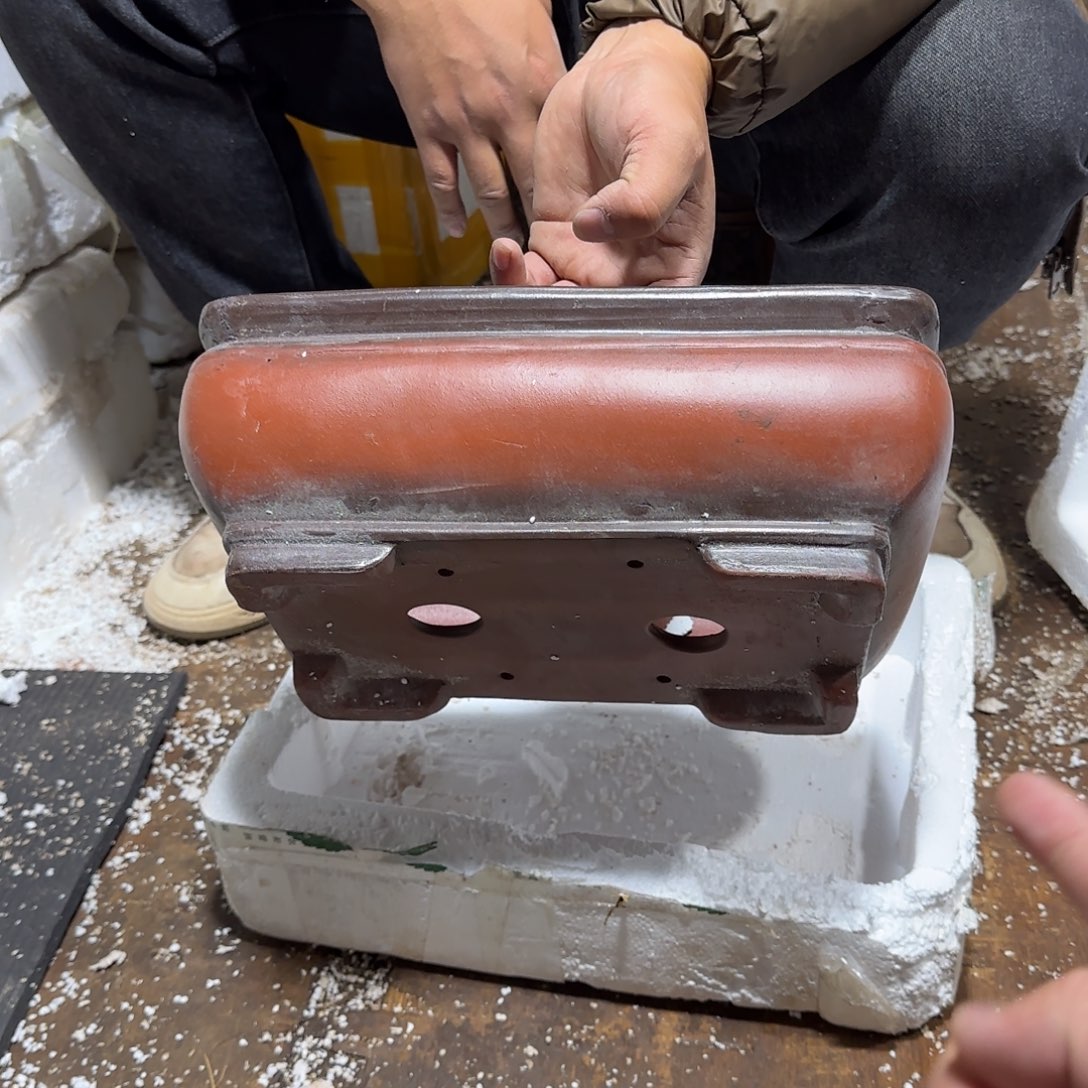 紫砂花盆瑕疵和瑕疵