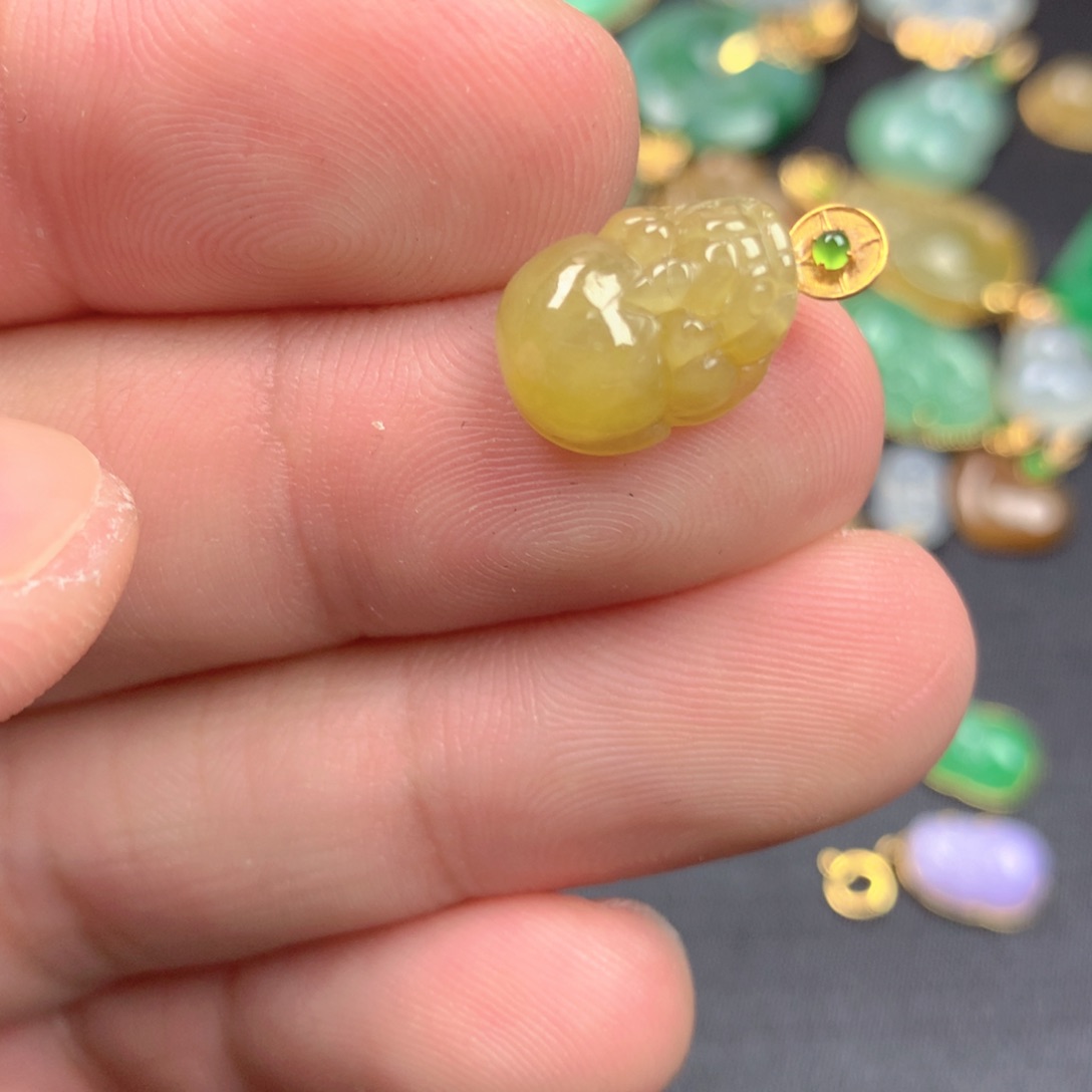 【闪购商品】颈饰18K金镶嵌翡翠翡翠