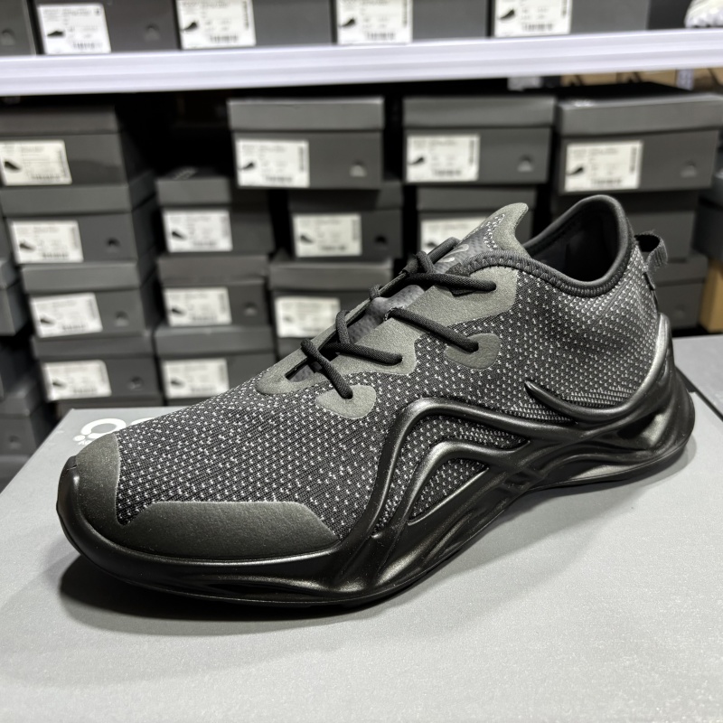 爱步ECCO男鞋时尚百搭超轻鞋舒适减震跑步鞋透气休闲运动鞋825624