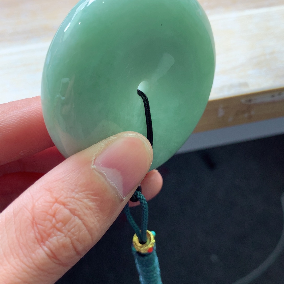 翡翠颈饰未镶嵌吊坠