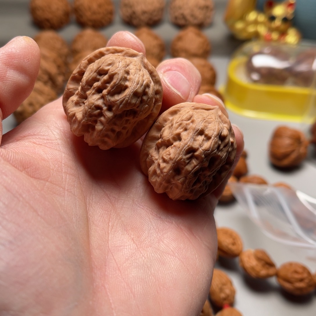 文玩核桃把件V**窝35血菩提