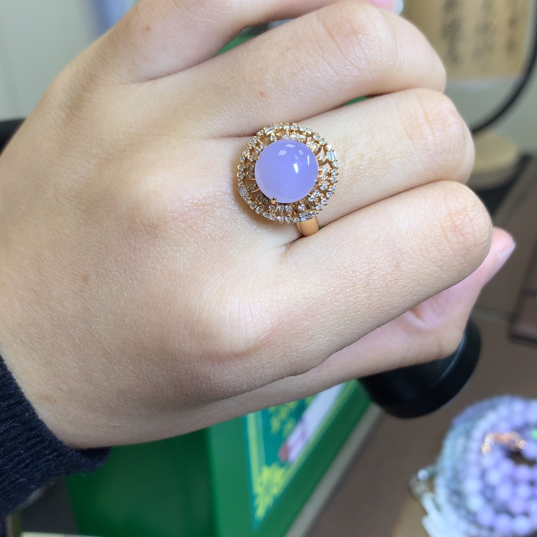 翡翠颈饰18K金镶嵌翡翠