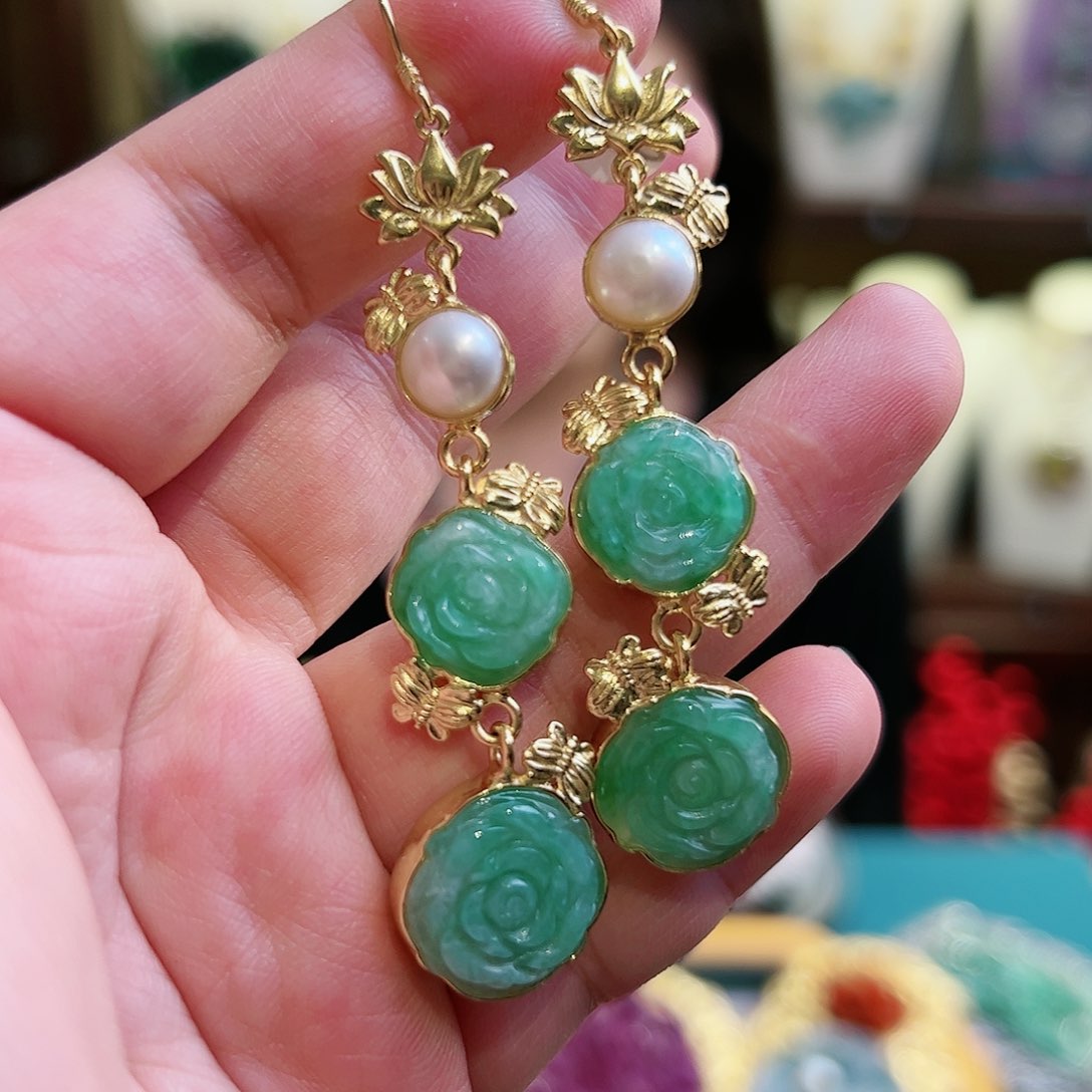 翡翠耳饰未镶嵌古风