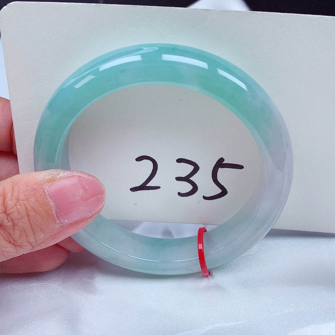 翡翠未镶嵌手镯翡翠