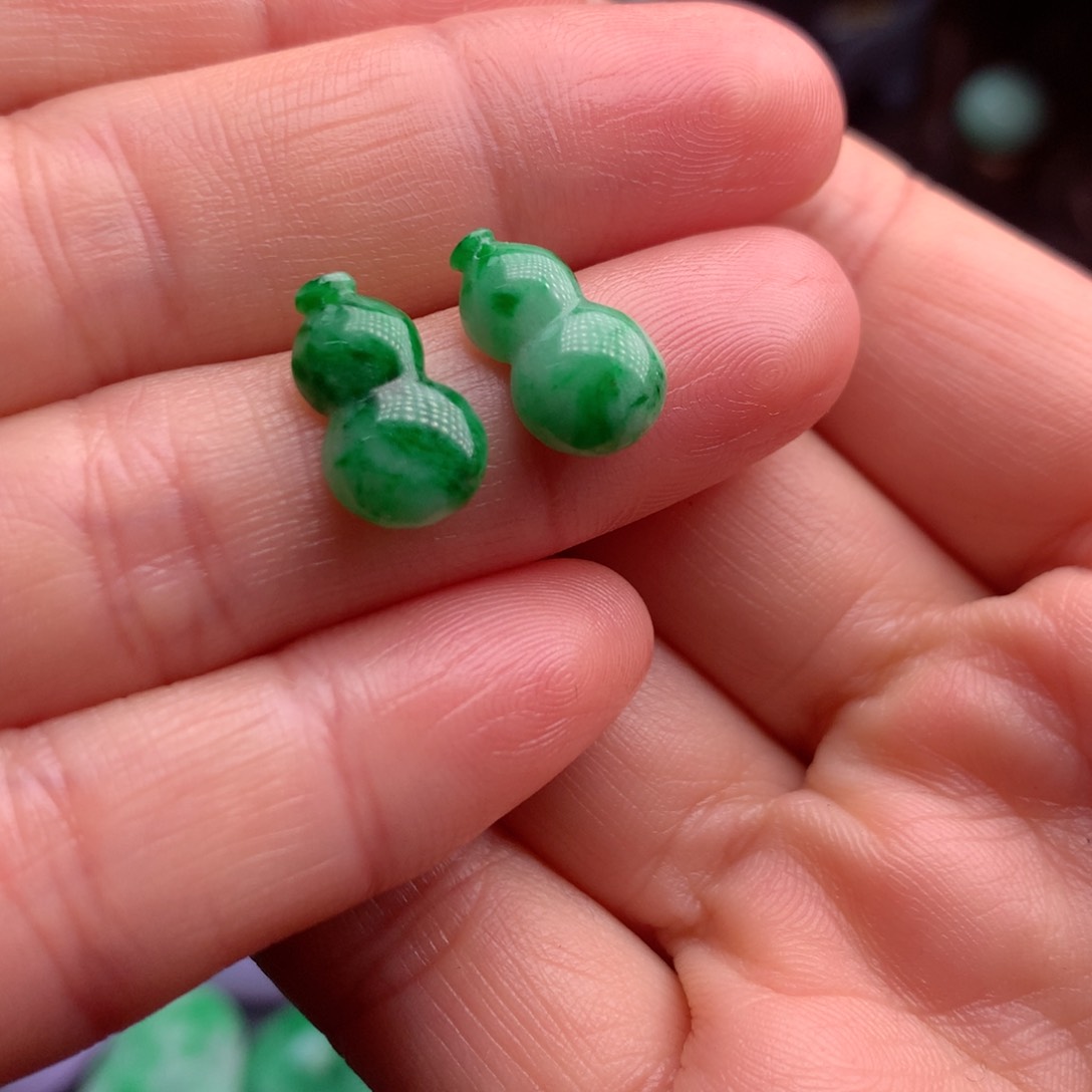 未镶嵌定制翡翠翡翠