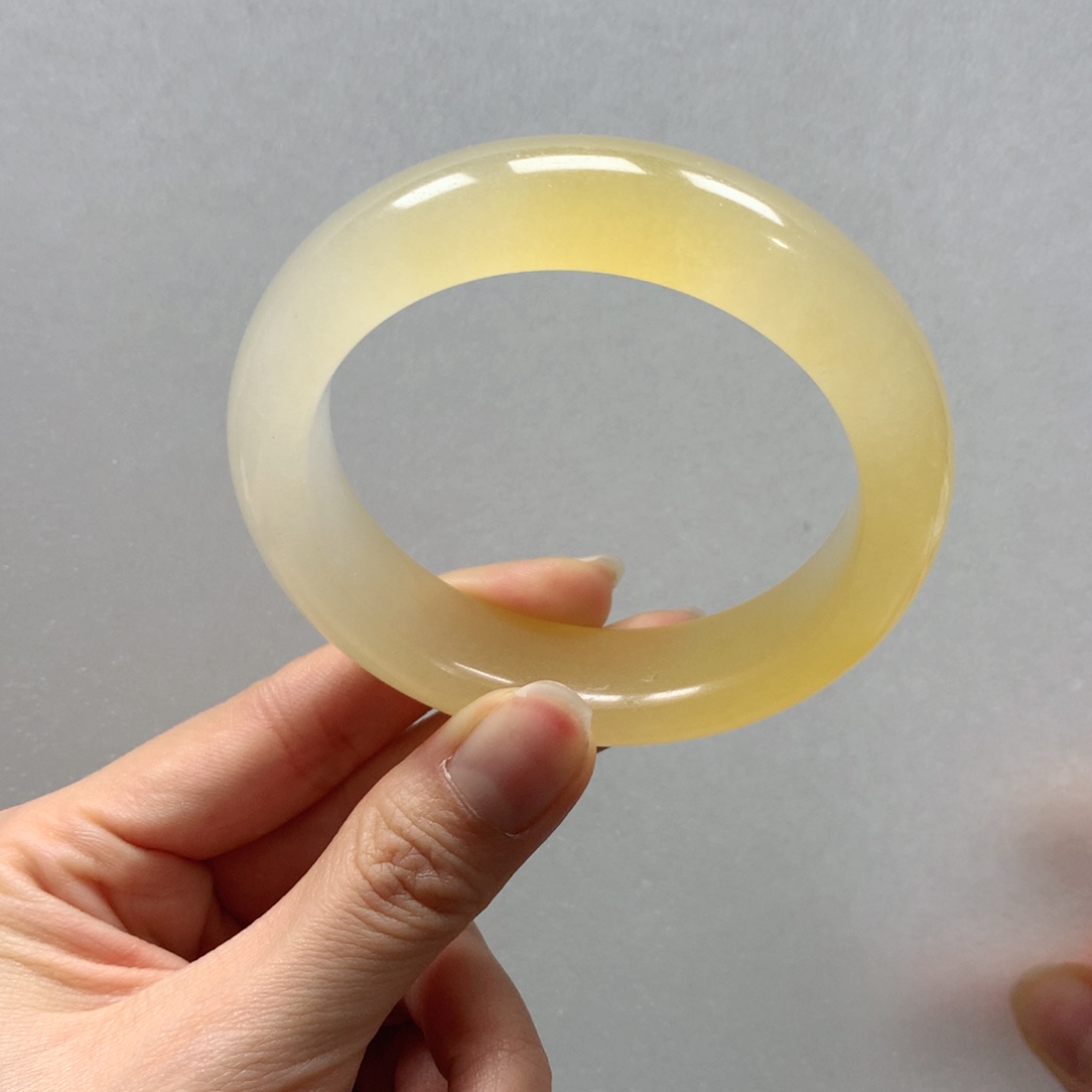 石英质玉手镯未镶嵌婷婷5556多人