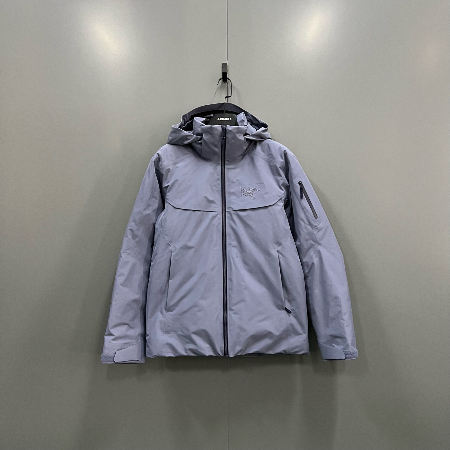 未使用 ARC'TERYX/始祖鸟 楠1130 始祖鸟 徽标连帽滑雪羽 611204