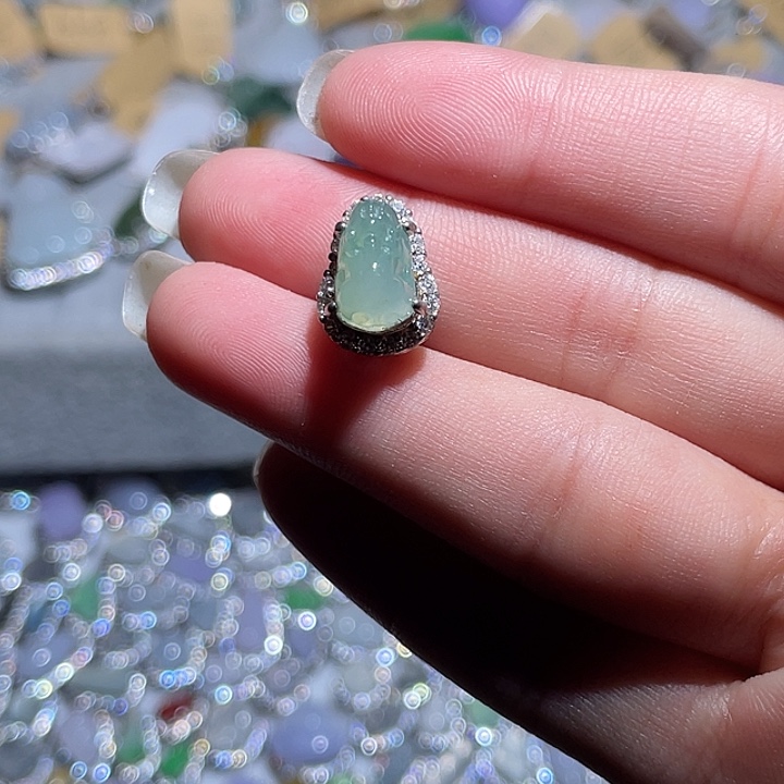 翡翠银S925镶嵌颈饰翡翠