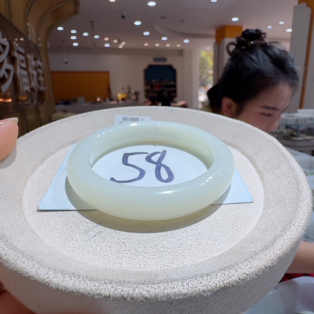 和田玉未镶嵌手镯253