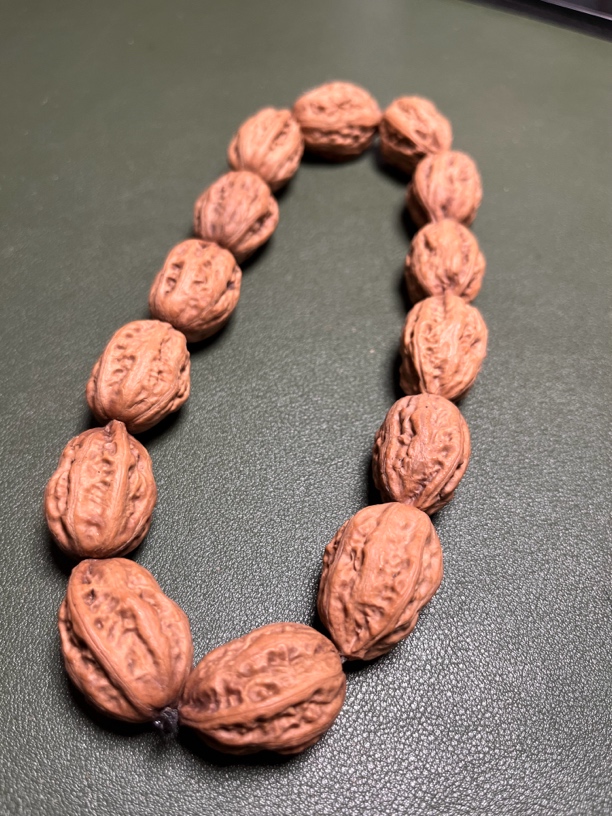 精品秋子手串，边22，肚20，高30