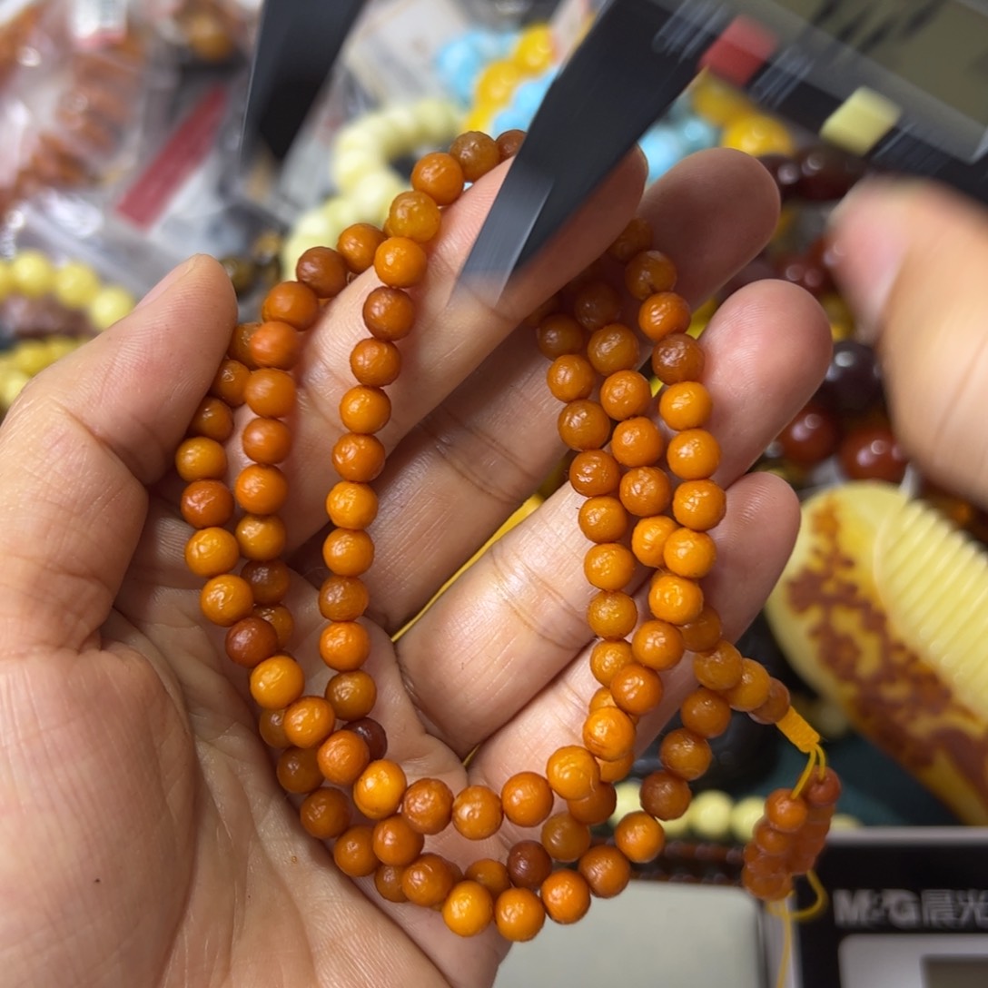 未镶嵌琥珀珠宝奇石77