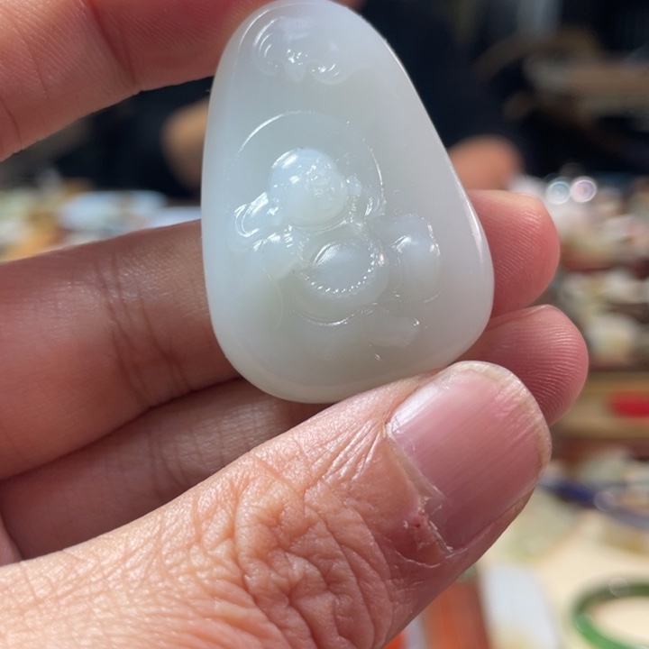 颈饰未镶嵌和田玉