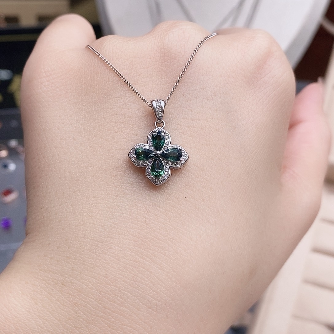 蓝宝石银S925镶嵌颈饰吊坠