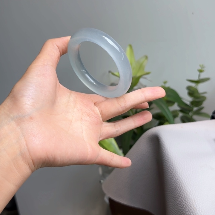 玉L**o时尚冰飘花手镯012