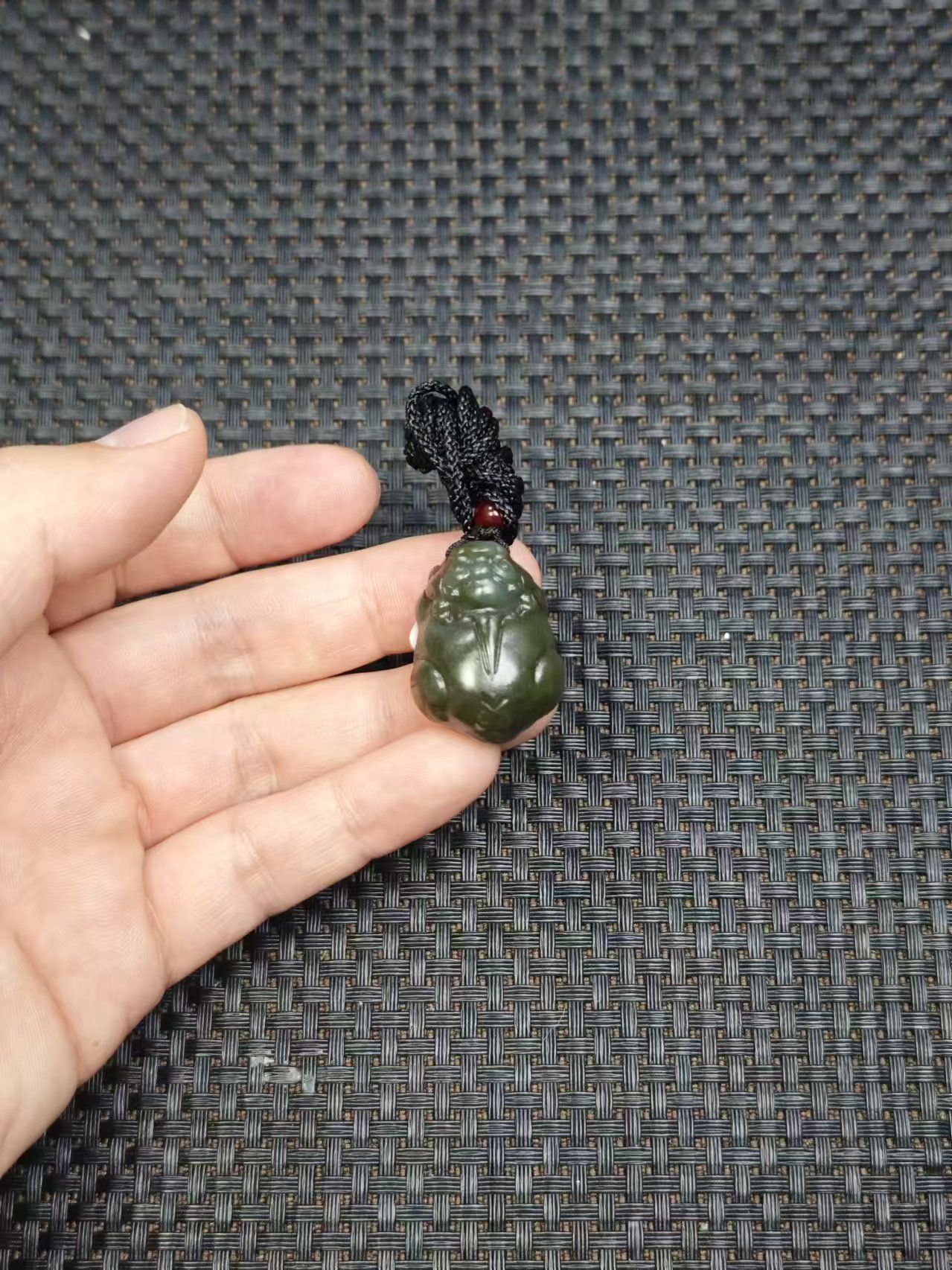 天然和田玉老料精雕貔貅油润细腻2.18清货1