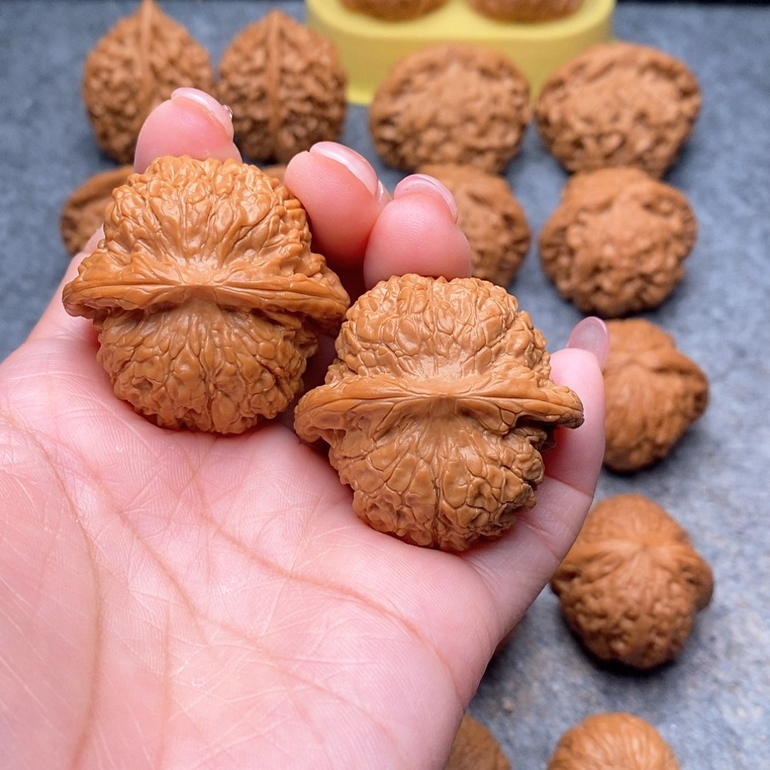 文玩核桃把件精品血麒麟41全品