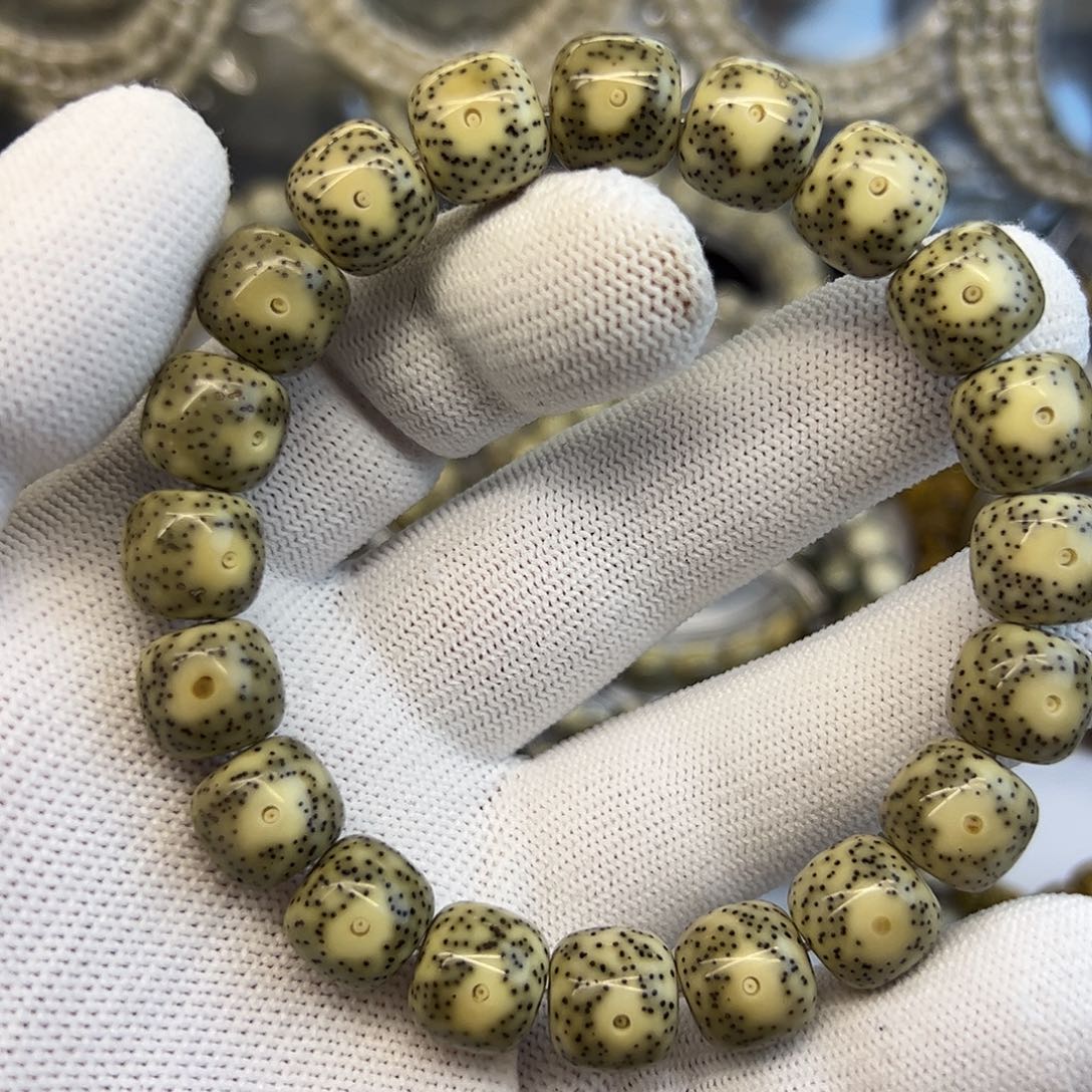 星月菩提手串绿包白大眼睛12