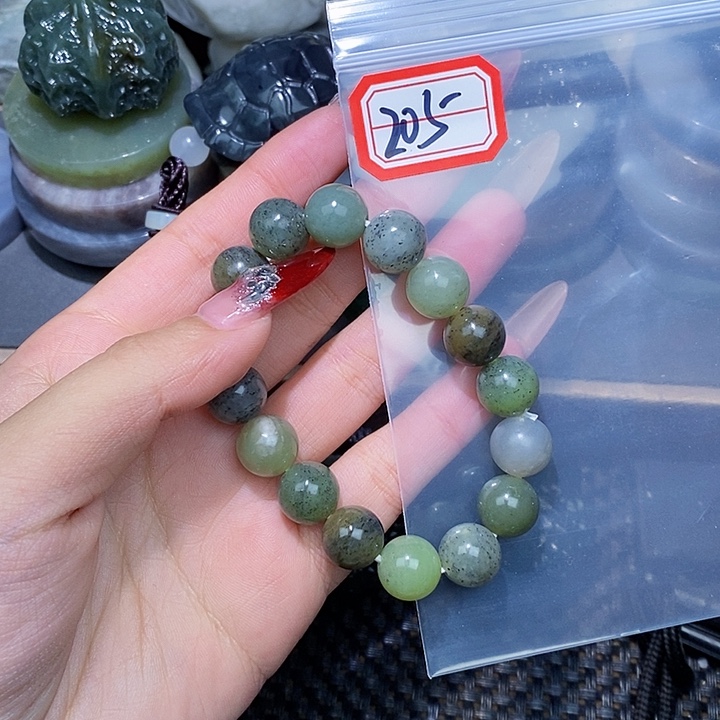 和田玉和田玉边角料随机发未镶嵌