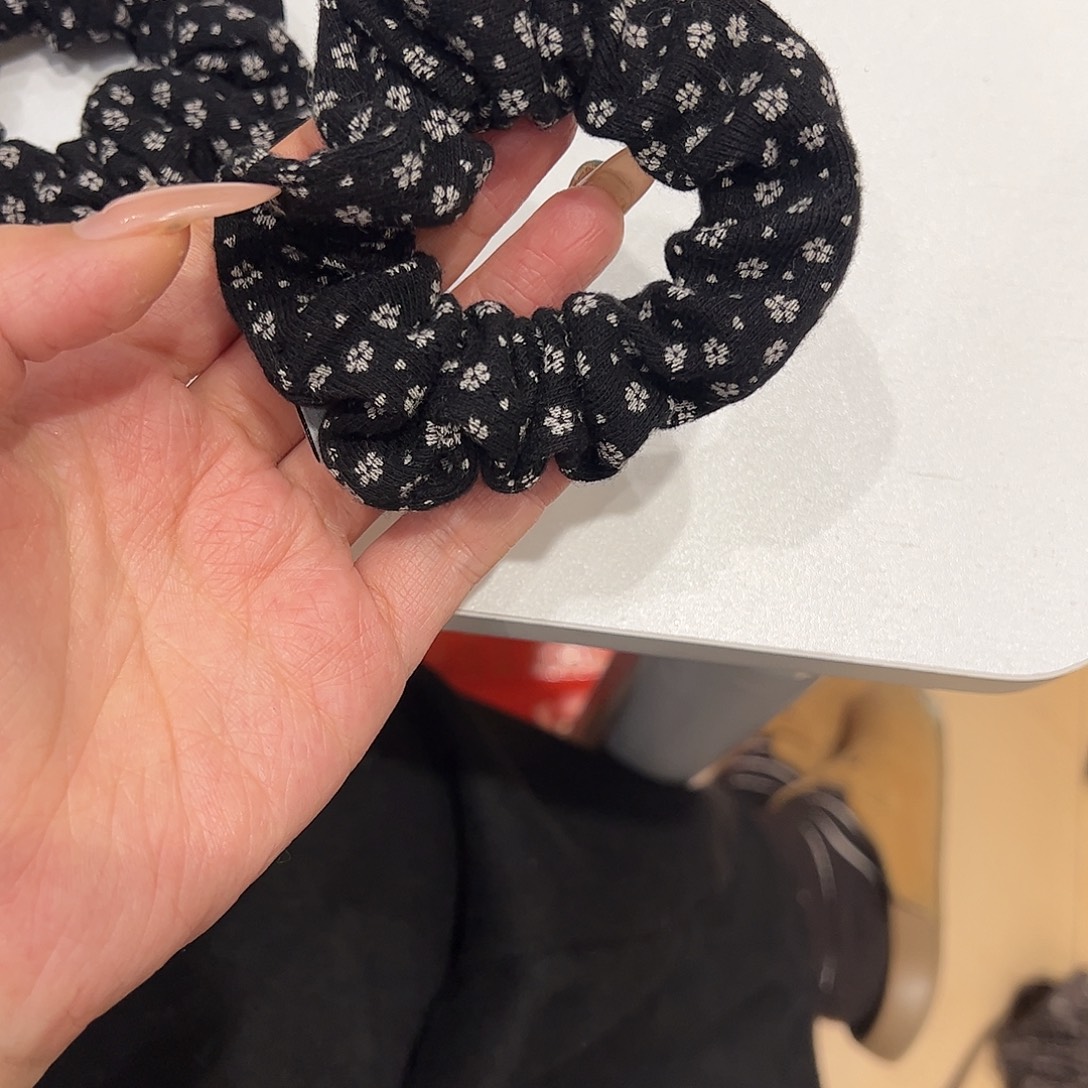 布艺非金属发圈发圈