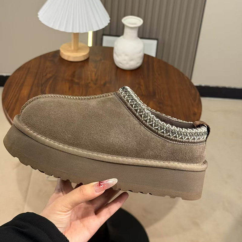 【民族风】厚底冬季皮毛一体时尚百搭雪地靴