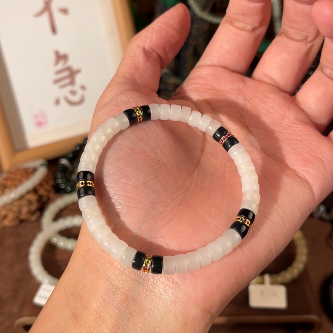 未镶嵌手链和田玉