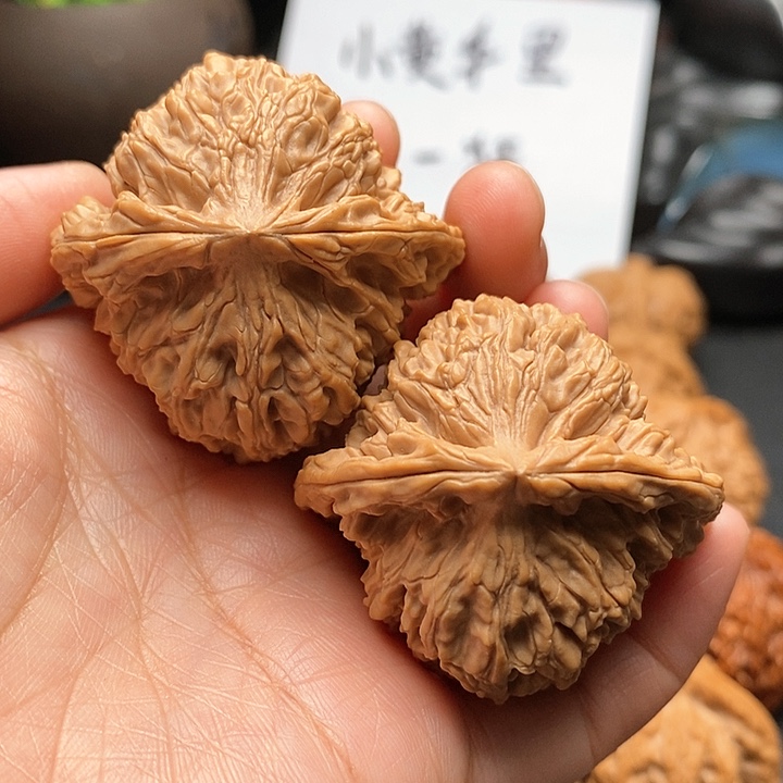 文玩核桃吊坠毕业南疆45尺