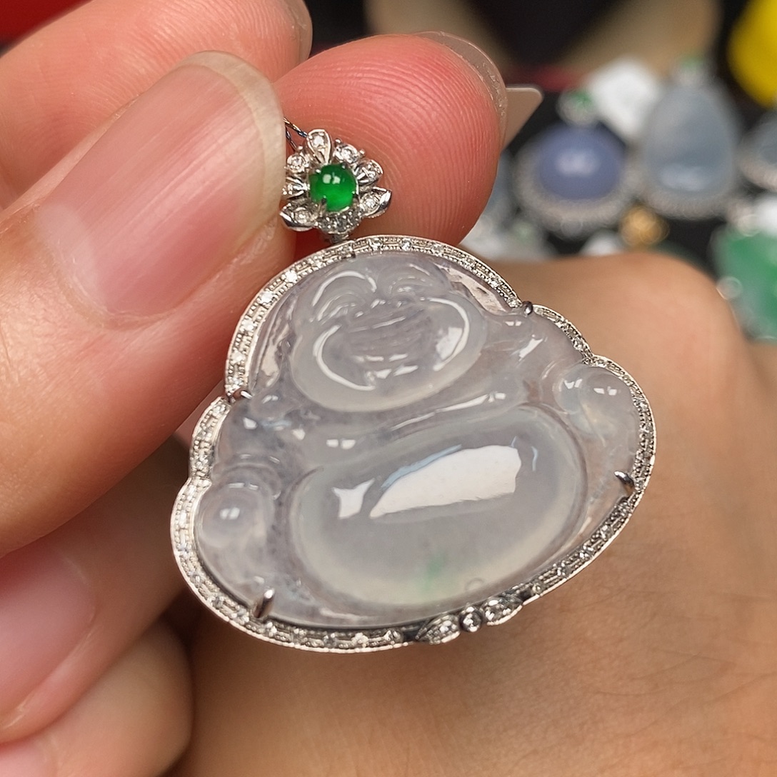 颈饰18K金镶嵌翡翠佛公