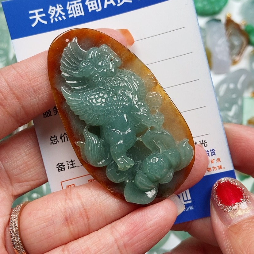 【闪购商品】翡翠颈饰未镶嵌麒麟