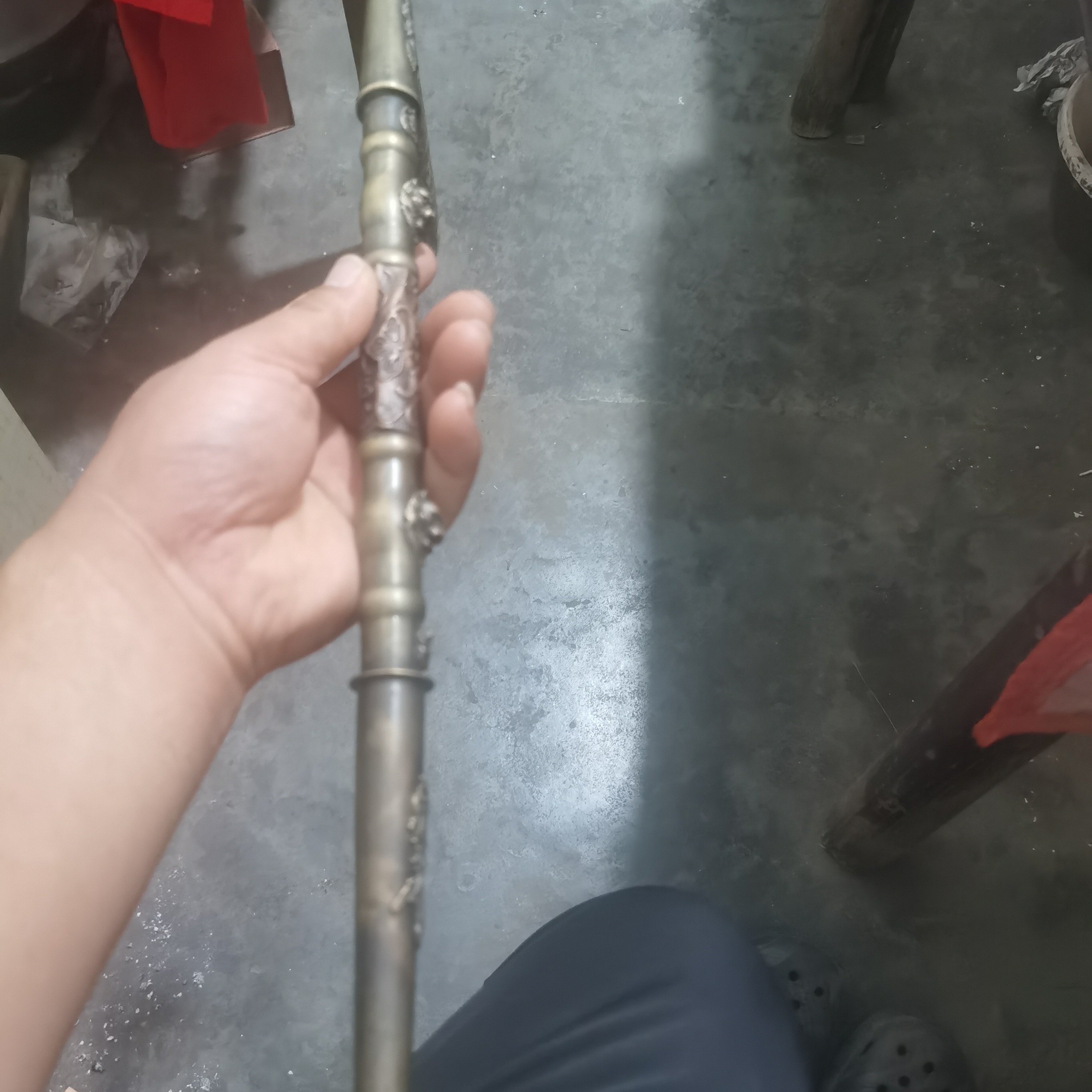 手工雕双狮头复古花朵工艺做旧黄铜长46CM烟袋