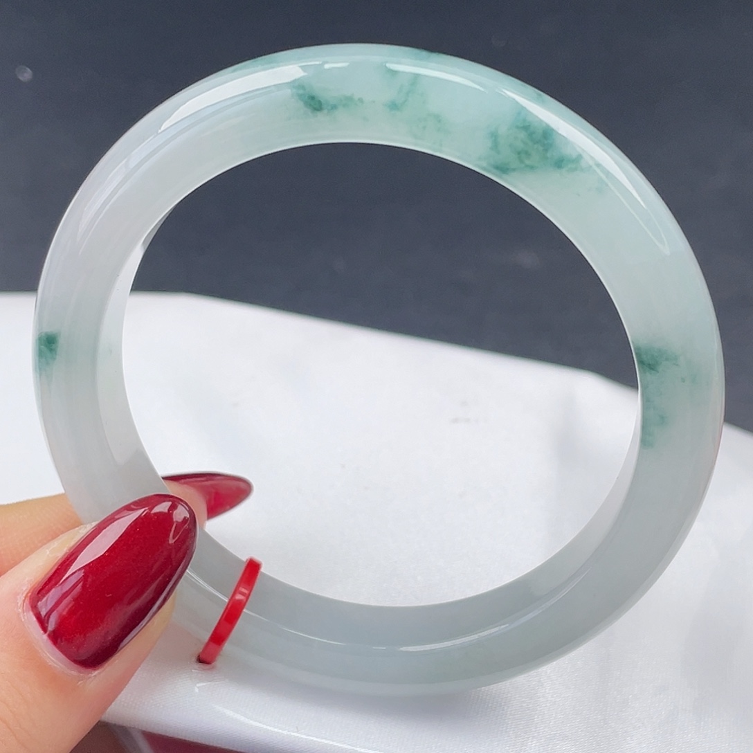 翡翠未镶嵌手镯55圈口