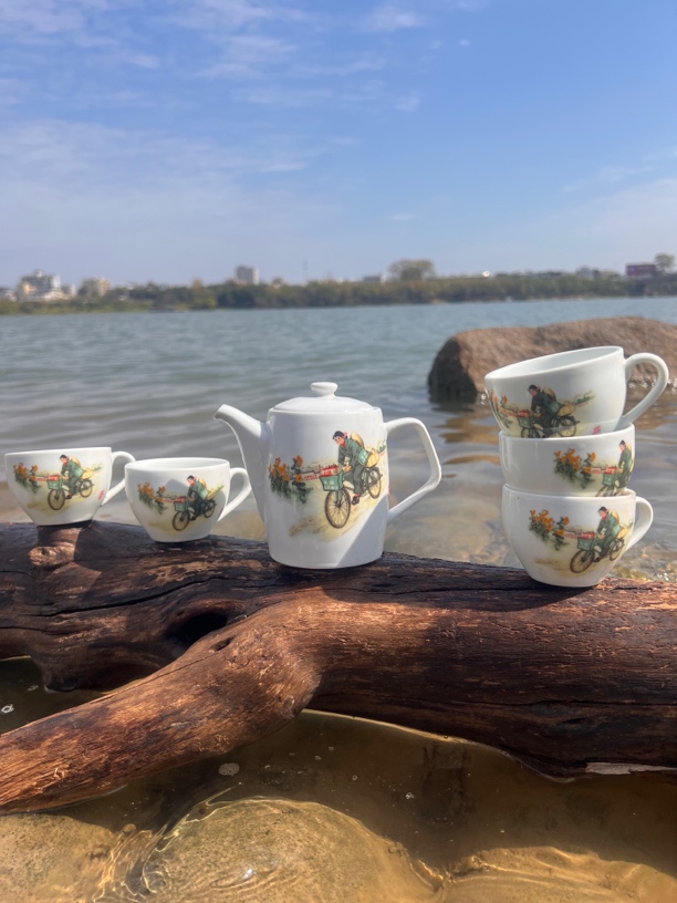 库存70年代库存老产品一壶五个茶杯