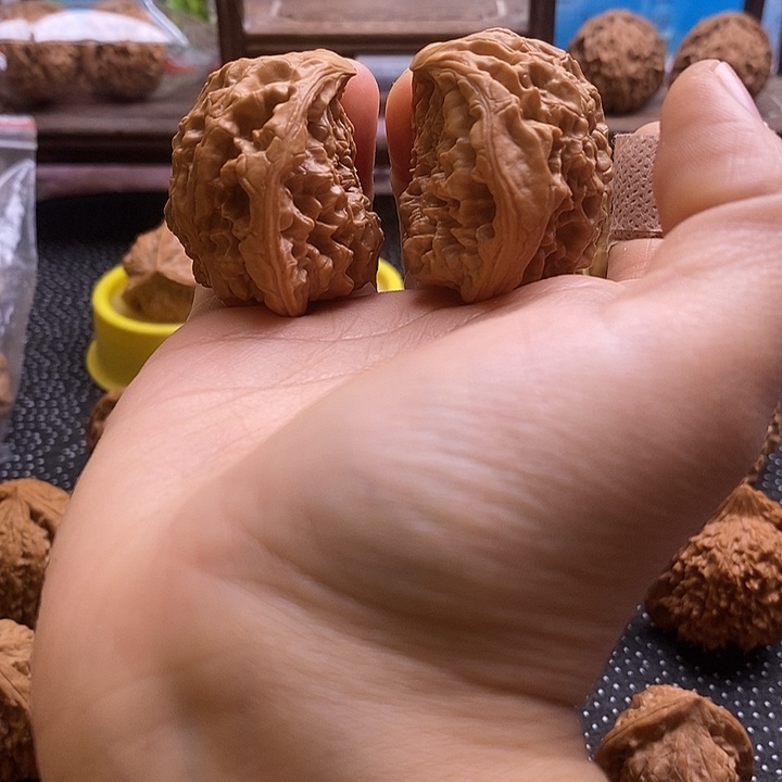 文玩核桃吊坠蛇头47