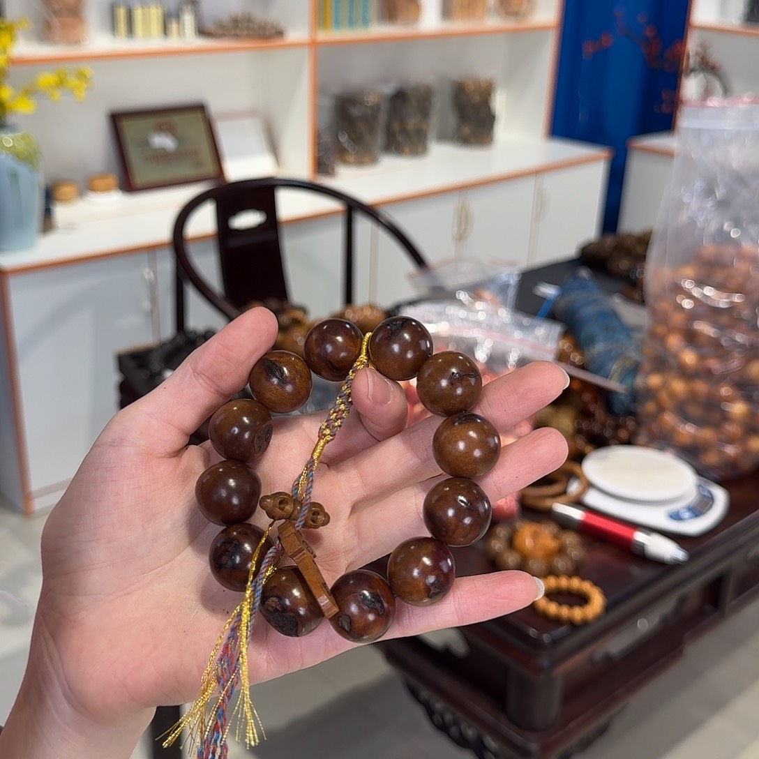 其他枣木2.0雷击枣木单圈配饰