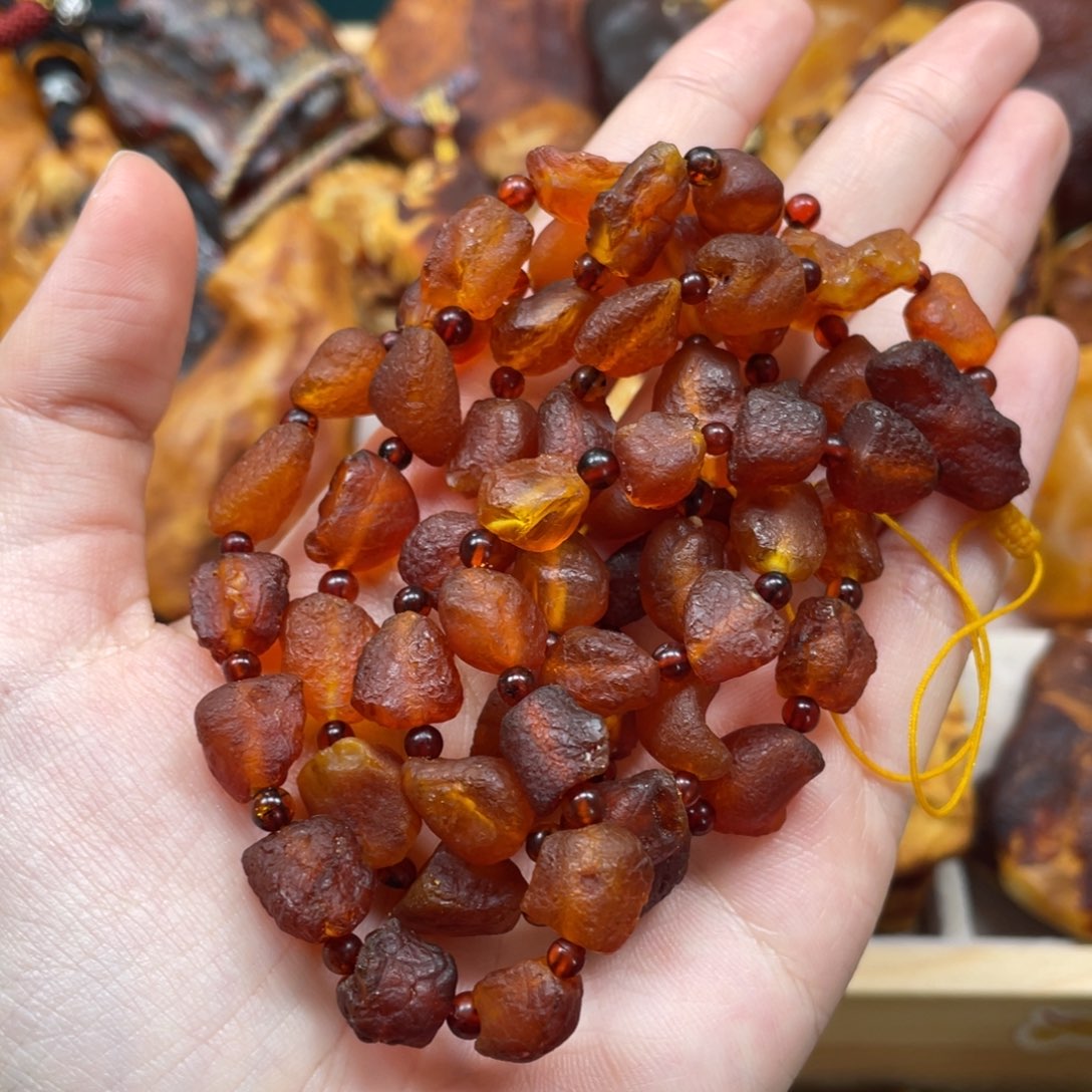 琥珀珠宝奇石未镶嵌