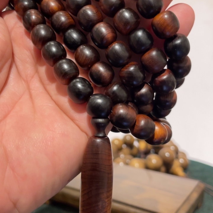 柏木（崖柏）0.9*1.0雷击木手链