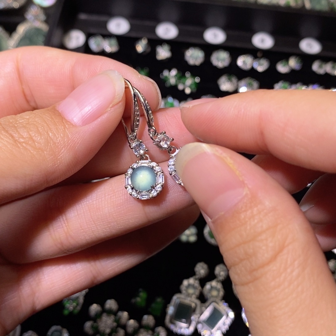 翡翠未镶嵌颈饰天然