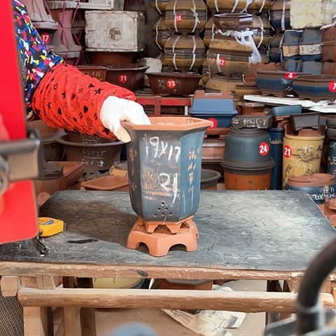 紫砂花盆六方盆一只