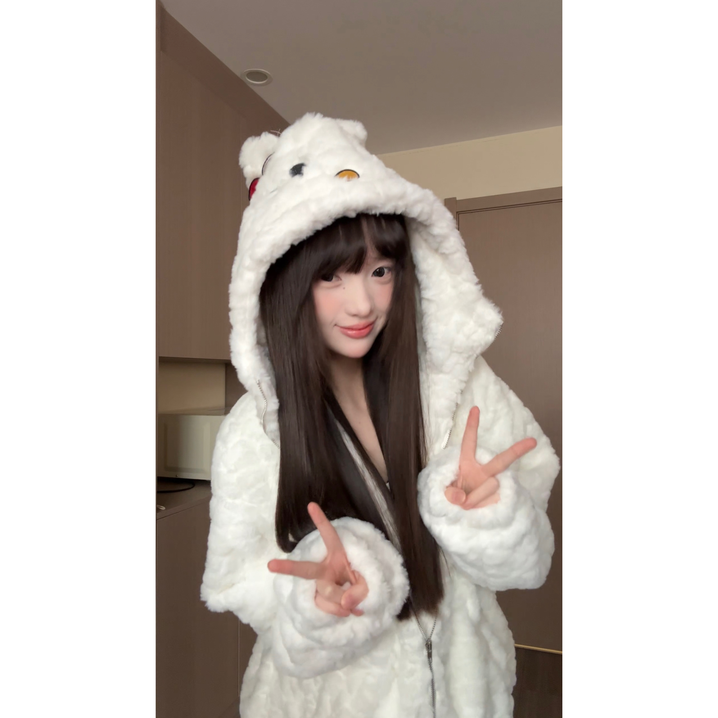 TOM潮 冬季韩系可爱甜酷风连帽毛毛短外套上衣KK猫字母印花显白