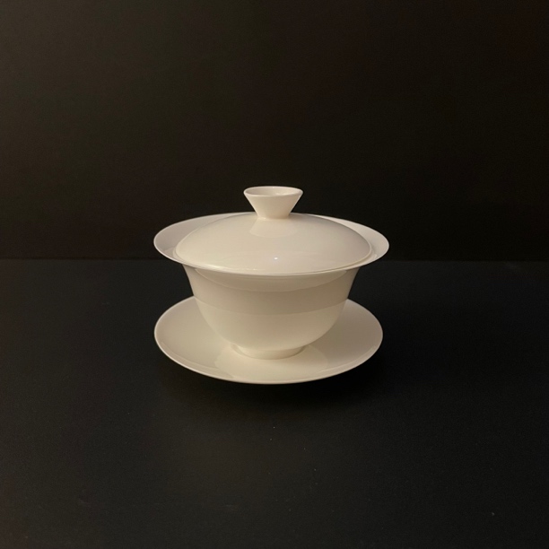 潮州骨瓷超薄胎大撇口飞盘盖碗纯白大号陶瓷盖下120ml防烫手家用