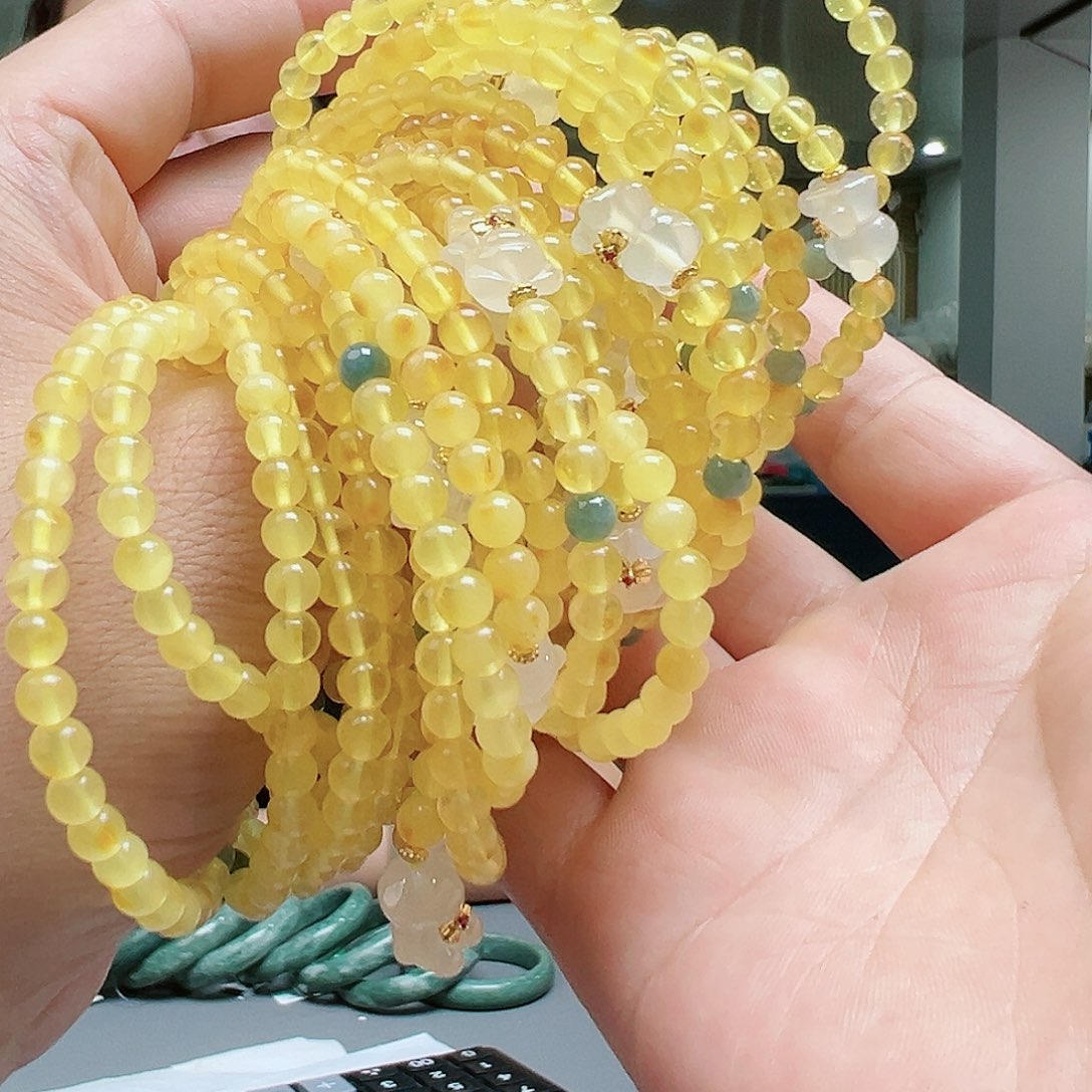 M-319天然蜜蜡《单圈手串白花》新款百搭（拍一发一.多样性发货）